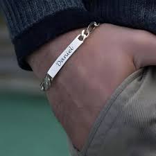 Pulsera Esclava Personalizada con Coordenadas para Celebrar tu Aniversario