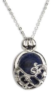 Collar Katherine Pierce: El Encanto de un Vampiro