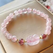 Pulsera de Cuarzo Rosa: El Amuleto de la Meditación