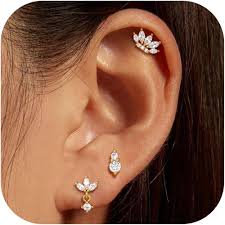 Pendientes Pequeños JeweBella: Elegancia y Versatilidad para Tu Estilo