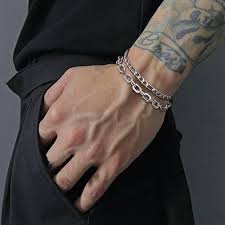 Pulsera de Acero Inoxidable Adramata para Hombre - Elegancia y Durabilidad