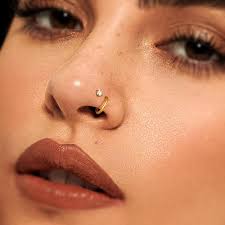 Piercing Quirúrgico Nostril LOLIAS - Elegancia y Comodidad