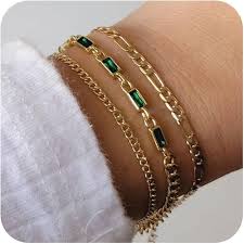 Brazalete Ajustable KRFY: Elegancia y Sencillez para la Mujer