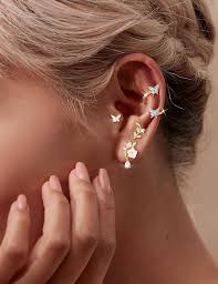 Pendientes de Cartílago de Estrellas de Chriscoco - Elegancia y Estilo