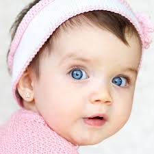 Pendientes Osito Amarillo con Circonitas - Elegancia y Dulzura para tu Bebé